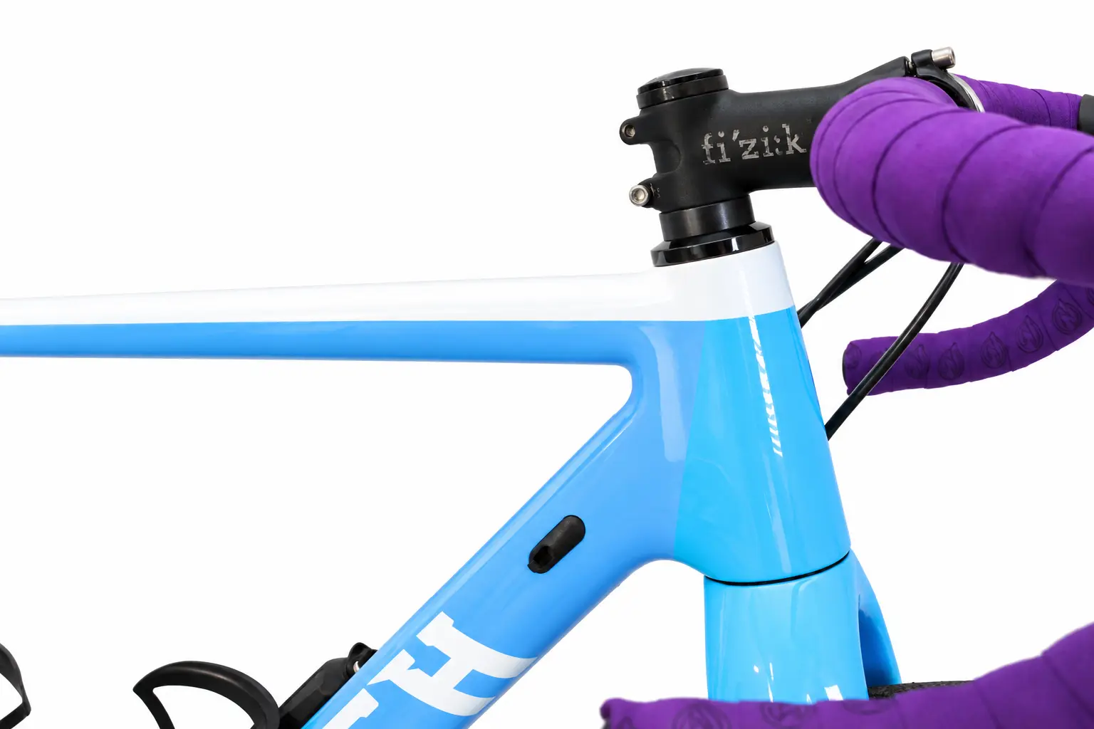Vorderer Rahmenbereich und Farbe des BENCH Gravel Allroad Speed Bikes